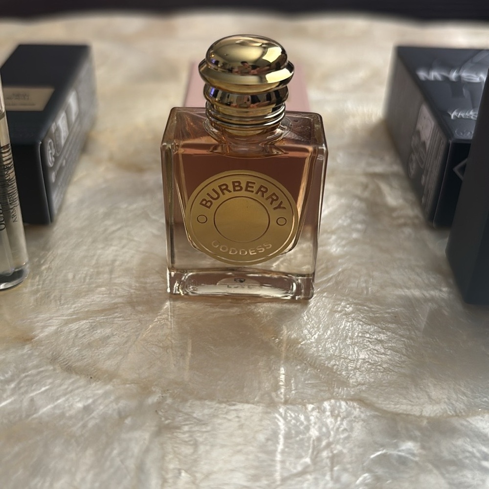 Burberry Goddess, YSL Myself and Armani Oud Royal Minis - Picture 4 of 6